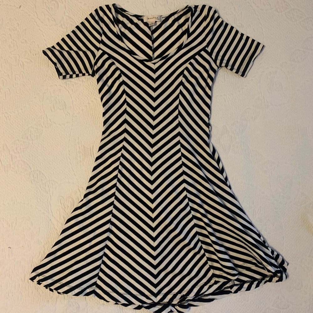 Chevron Swing Skate Dress Black and White S/M Stretchy and Soft